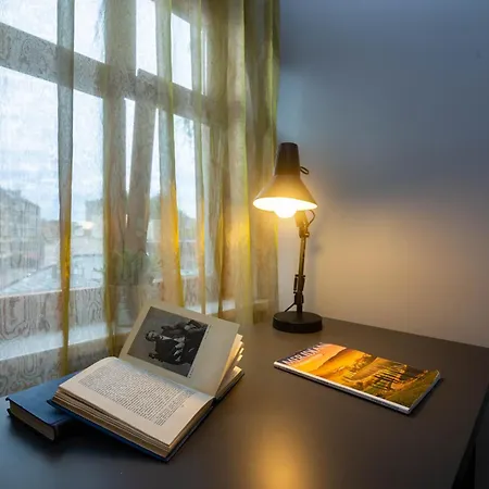 Charming 3-bedroom Center Flat Lejlighed