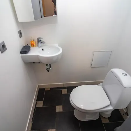 Charming 3-bedroom Center Flat *
