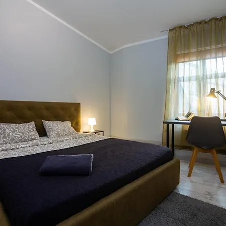 Charming 3-bedroom Center Flat Apartmán *