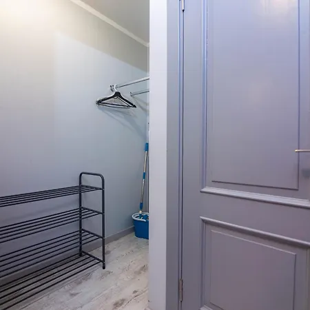 Charming 3-bedroom Center Flat