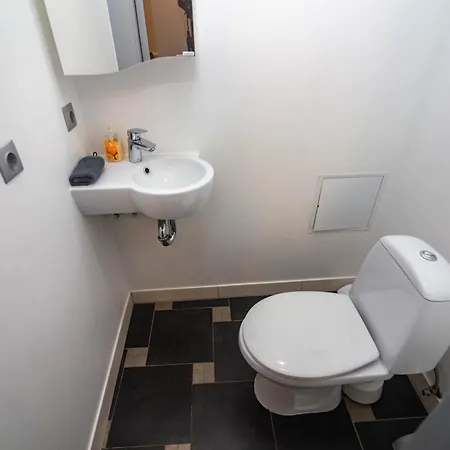Charming 3-bedroom Center Flat *